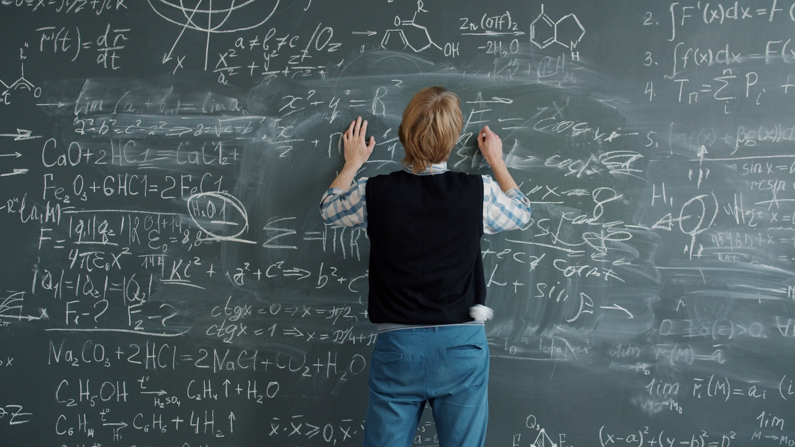 Mastering Mathematics: From Maths Anxiety to Genuine Confidence