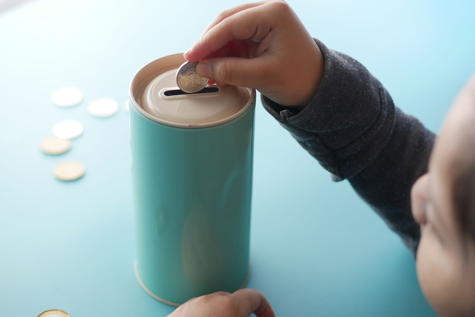 Financial Literacy for Young People: Why Every Student Needs to Understand Money